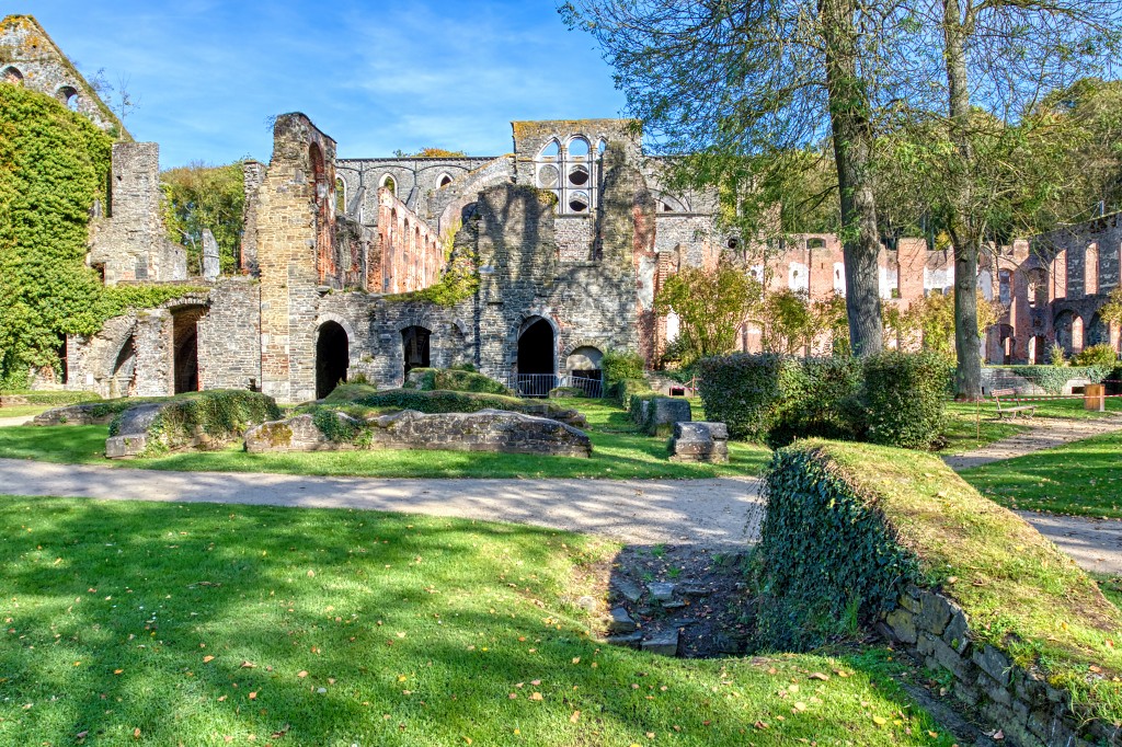HDR Abbaye Villers-la-Ville villers la ville kerk eglise kerkfotografie religie religion bedevaart rooms katholiek kathedraal pelgrimage cathedrale klooster basiliek basilique